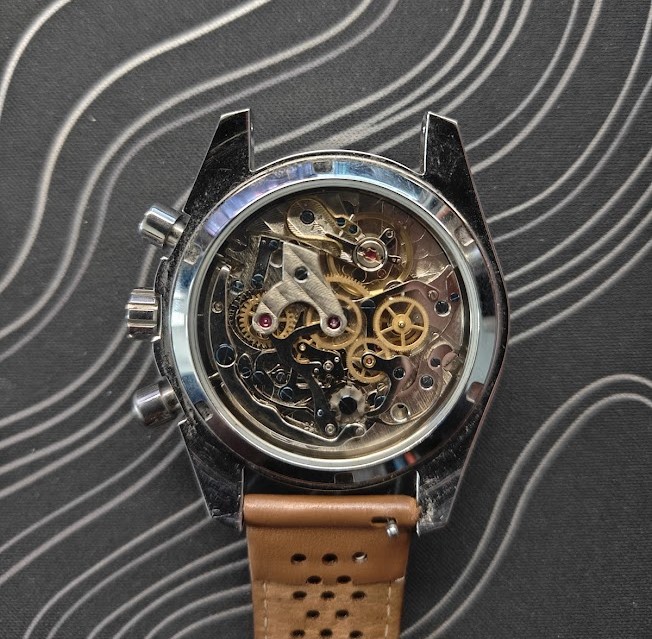 Chronograph movement caseback